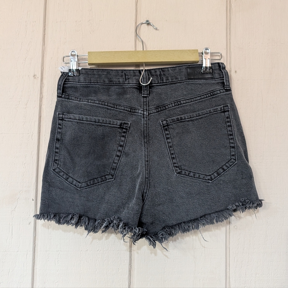 Hollister Ultra High Rise Mom Shorts Distressed Black - Picture 8 of 12